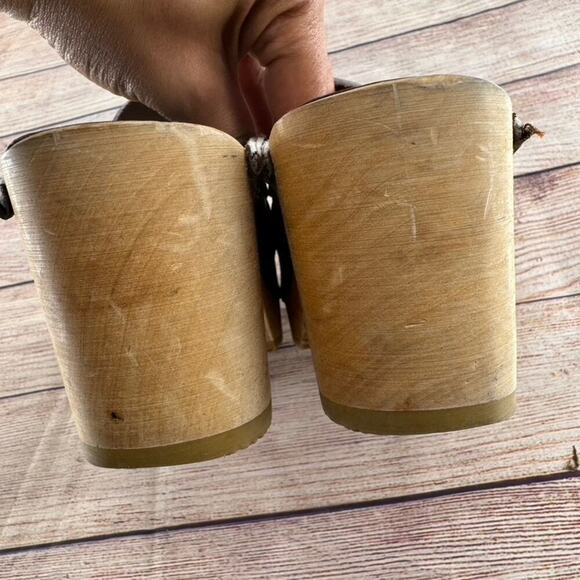 MIA Swedish Clogs Sz 37/7 Brown Gold Chain Slip On Wooden Leather - Picture 8 of 10